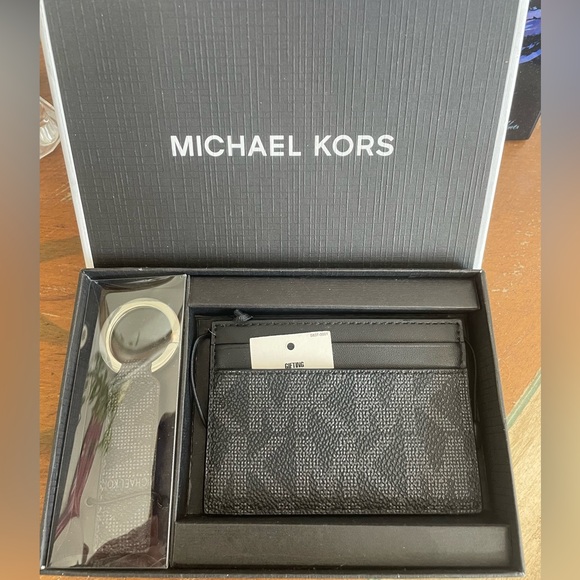 Michael Kors black card holder; NWT - Picture 5 of 5